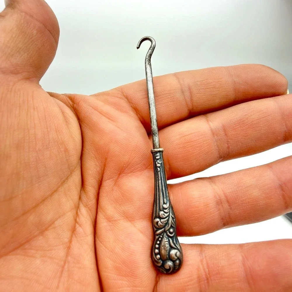 Antique Sterling Silver Button Hook Ornate Floral Scroll Handle Tool‎